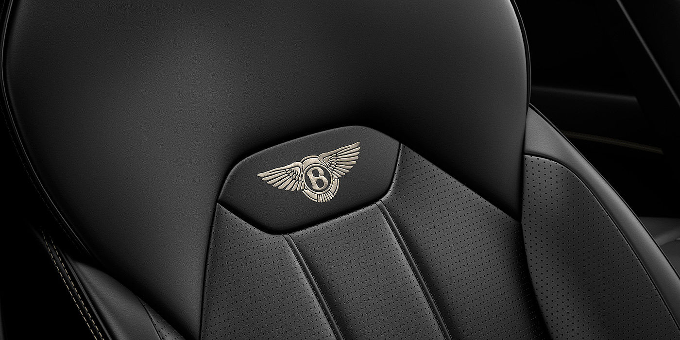 Bentley Antwerp Bentley Bentayga seat with detailed Linen coloured contrast stitching on Beluga black coloured hide.