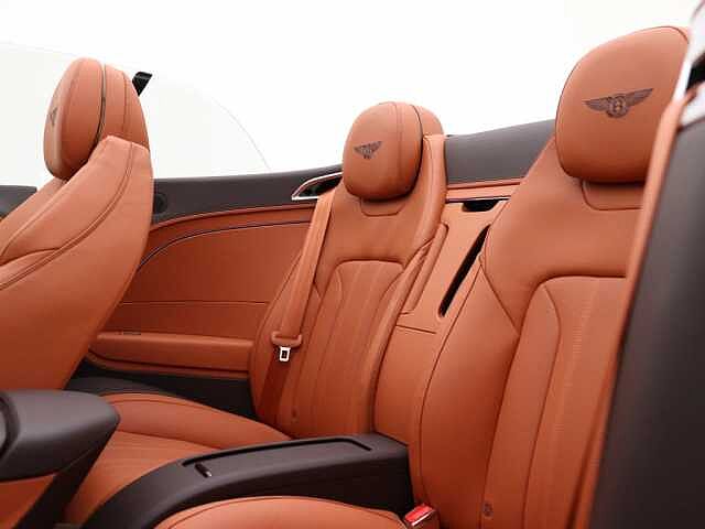 25:Bentley Continental GT Convertible Black Edition V8 Hybrid, Convertible, Havana, Bentley Antwerp