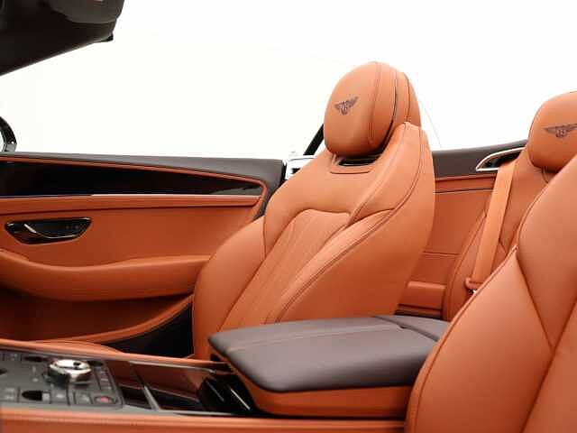 22:Bentley Continental GT Convertible Black Edition V8 Hybrid, Convertible, Havana, Bentley Antwerp