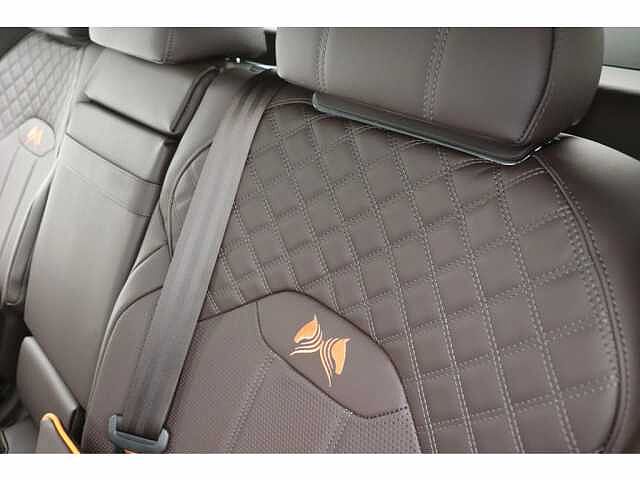 15:Bentley Bentayga V8, SUV, Pale Brodgar, Bentley Antwerp