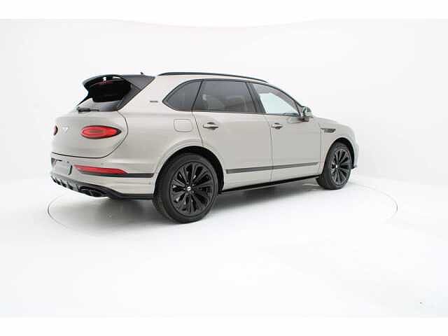 12:Bentley Bentayga V8, SUV, Pale Brodgar, Bentley Antwerp