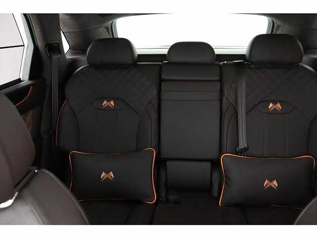 27:Bentley Bentayga V8, SUV, Pale Brodgar, Bentley Antwerp