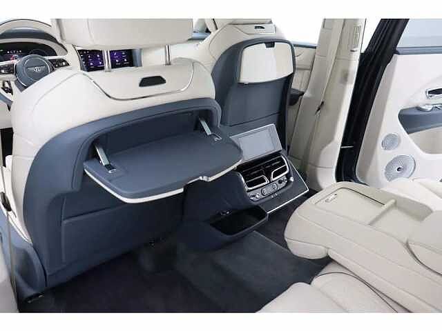 17:Bentley Bentayga EWB Azure First Edition V8, SUV, Meteor, Bentley Antwerp