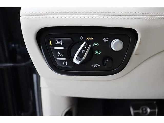 33:Bentley Bentayga EWB Azure First Edition V8, SUV, Meteor, Bentley Antwerp