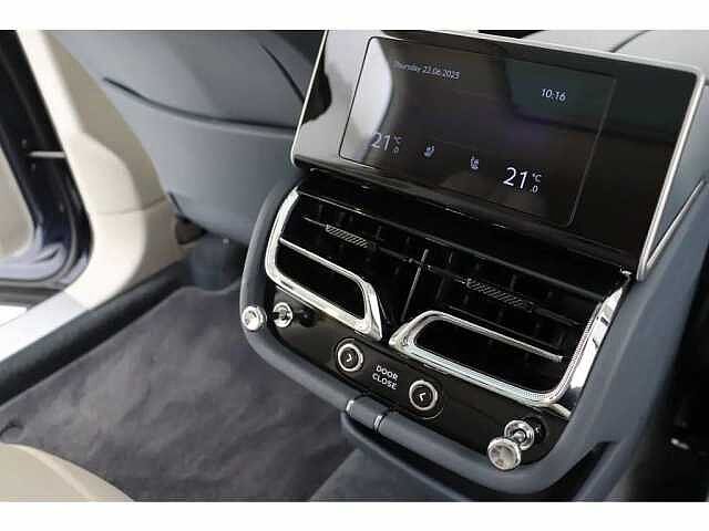 19:Bentley Bentayga EWB Azure First Edition V8, SUV, Meteor, Bentley Antwerp