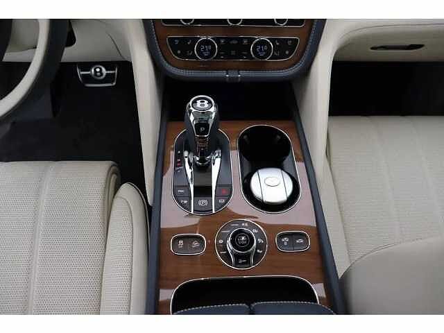 30:Bentley Bentayga EWB Azure First Edition V8, SUV, Meteor, Bentley Antwerp